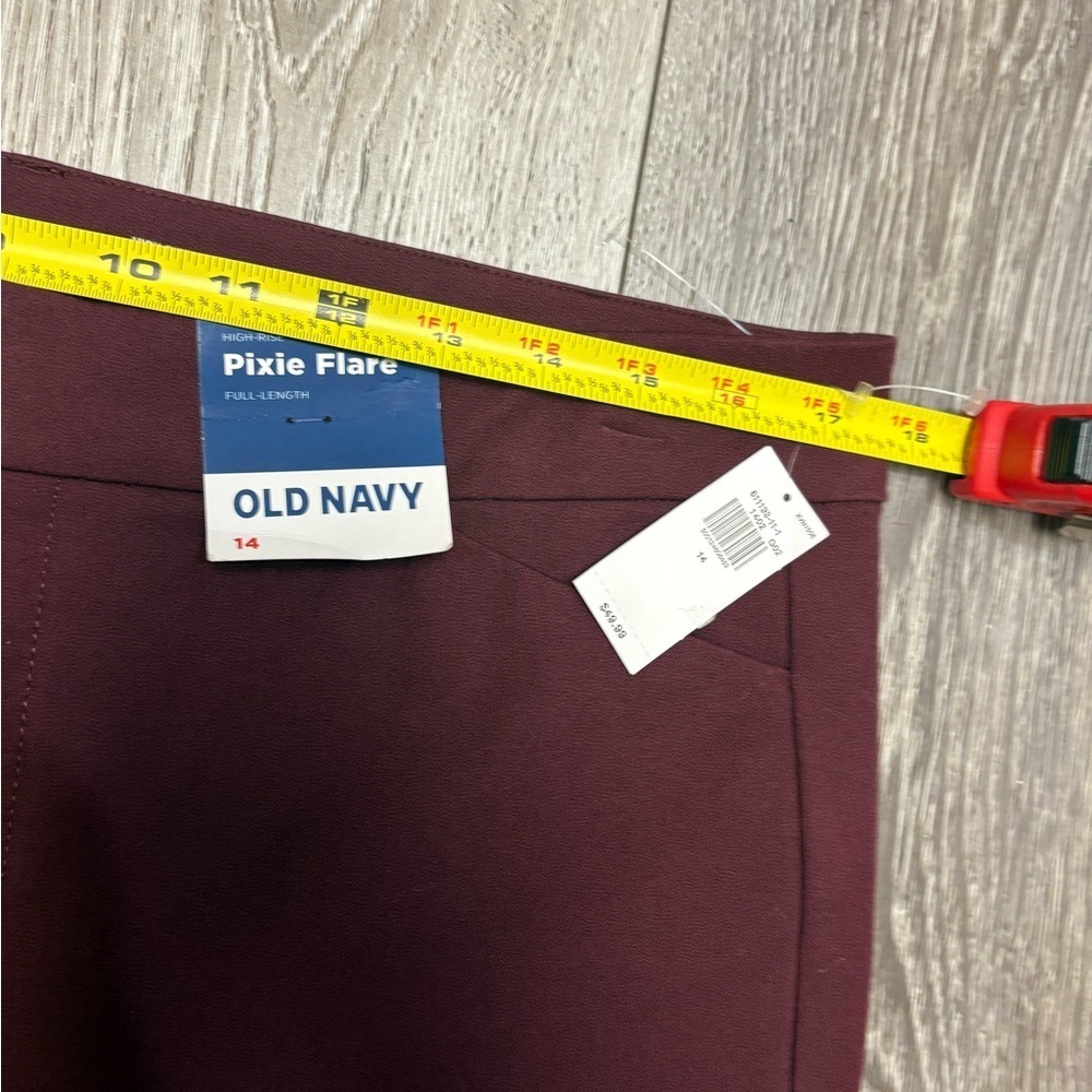 Old Navy Women's high rise Pixie Flare pants - Picture 7 of 11